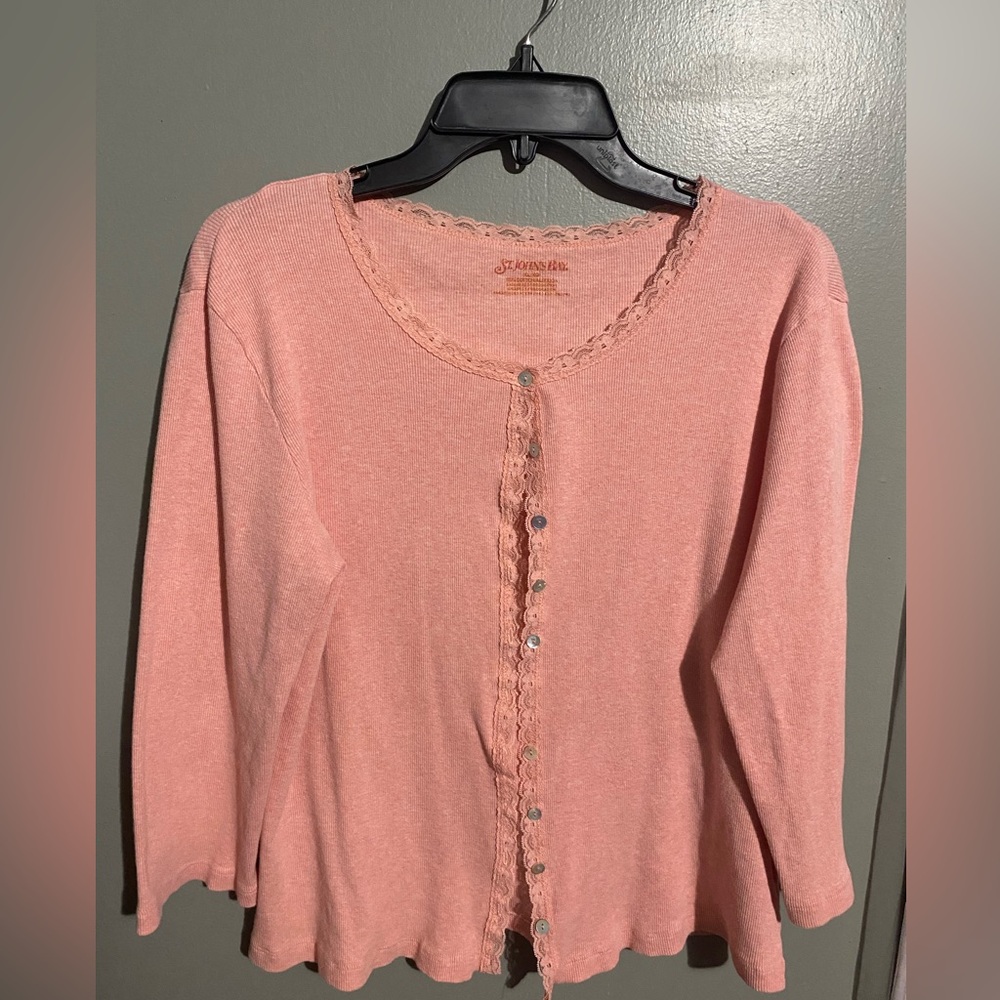 St.John’s Bay. Pink women’s cardigan sweater button Front Long sleeve